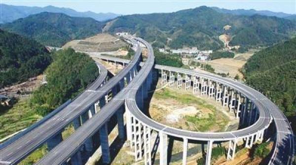 京臺(tái)高速 跨海之路再進(jìn)一步，公路工程直通寶島新篇章