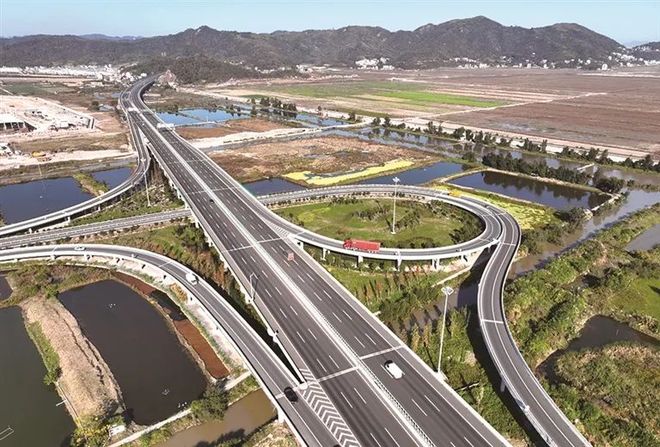 匠心筑通途 象山建筑企業(yè)參建項(xiàng)目榮膺“魯班獎(jiǎng)”公路工程